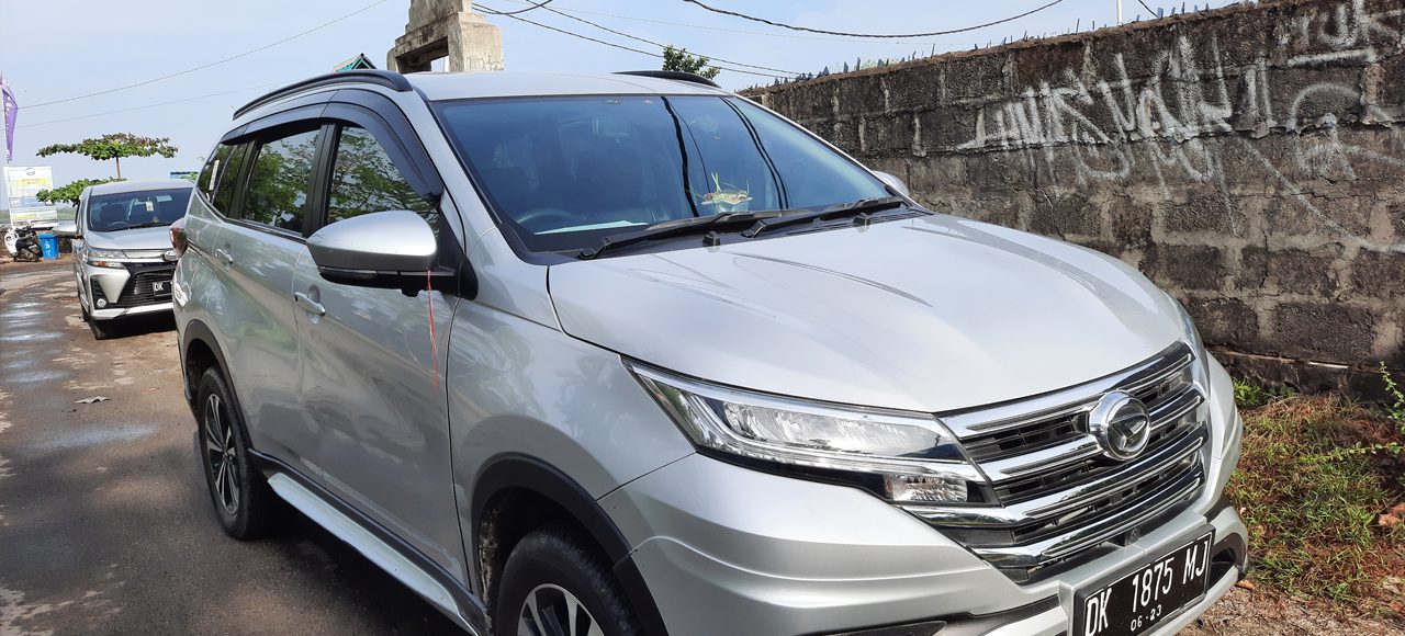 Nusa Penida Car Rental