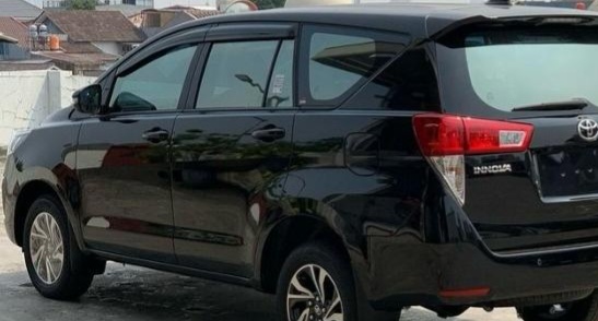 Toyota Innova photo 4