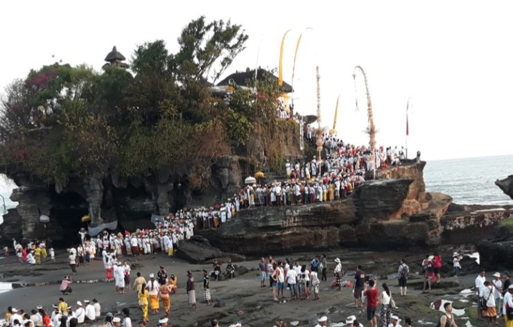 Wisata Tanah Lot