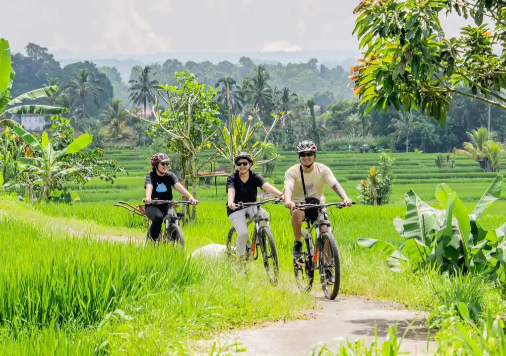 Alasan Adventure Cycling