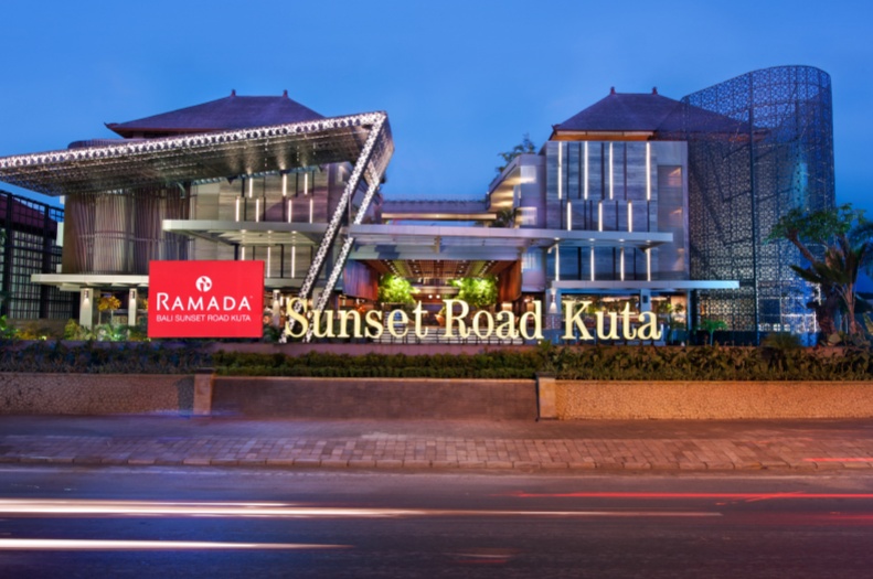 Ramada Sunset Road photo 2