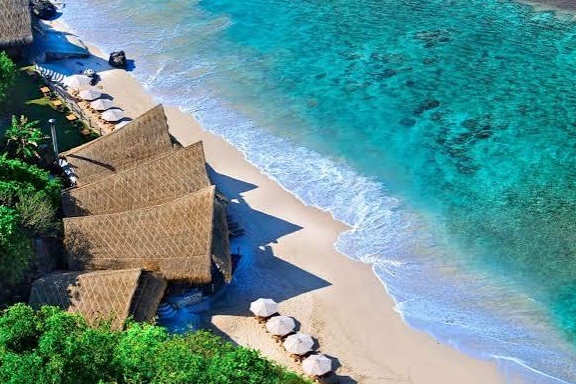 Sundays Beach Club photo 3