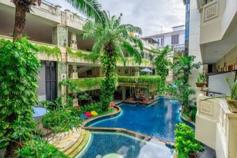 Famous Hotel Kuta photo 2