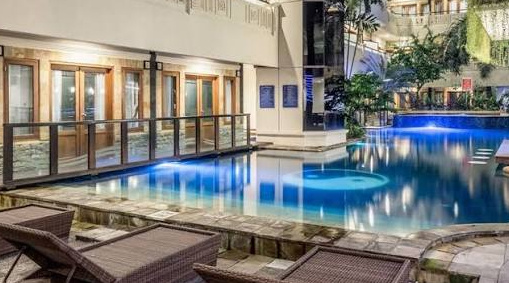 Famous Hotel Kuta photo 3