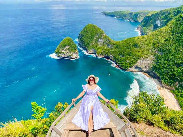 Paluang Cliff Nusa Penida