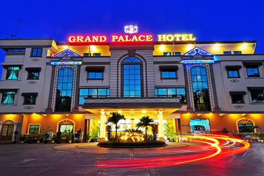 Grand Palace Hotel