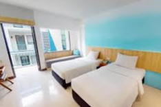 Bloo Hotel Kuta  photo 3