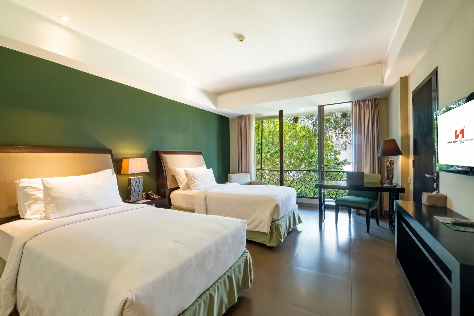 Grand Deluxe Room