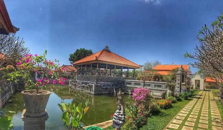 Puri Agung Karangasem