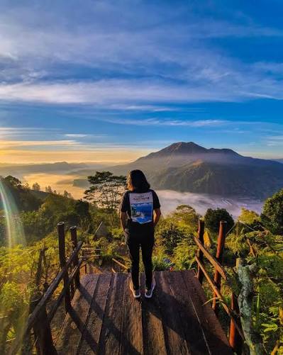 Pinggan Sunrise View Pohon Cinta