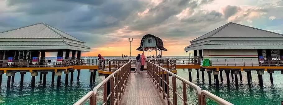 Senggigi Beach