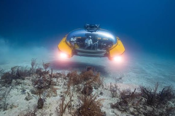 Submarine UFO photo 5